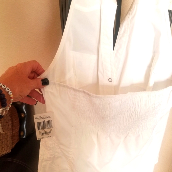 Guess Halter - Picture 2 of 4